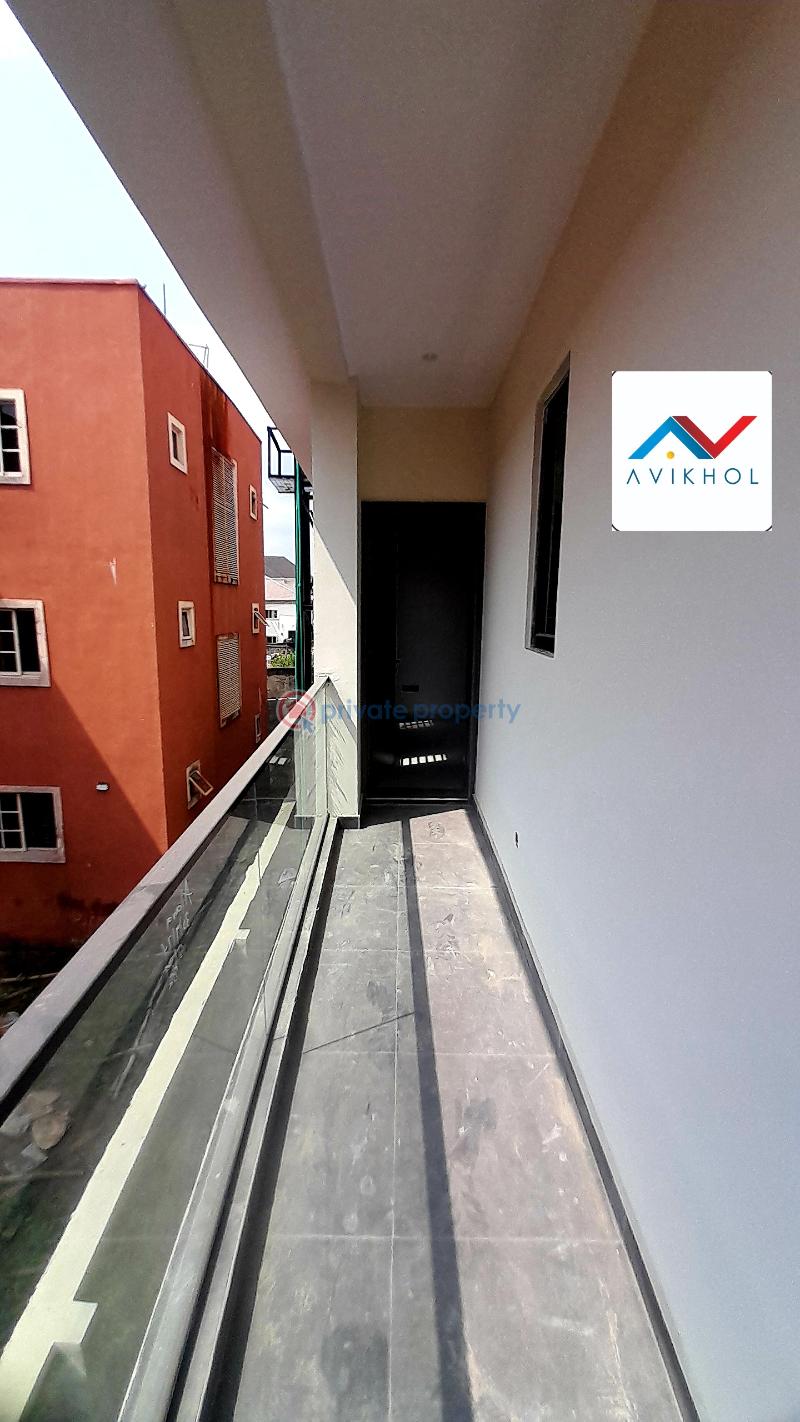 Beautiful contemporary 4 bedroom terraced duplex - 11 4 bedroom Terraced Duplex For Sale Close To Blenco Supermarket, Ajah Sangotedo Lagos - 11