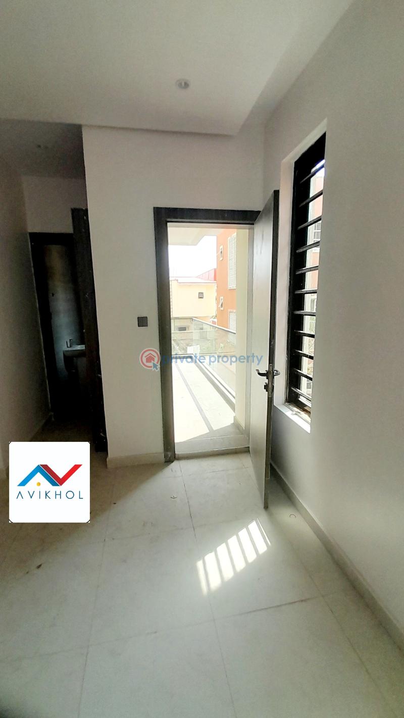 Beautiful contemporary 4 bedroom terraced duplex - 17 4 bedroom Terraced Duplex For Sale Close To Blenco Supermarket, Ajah Sangotedo Lagos - 17