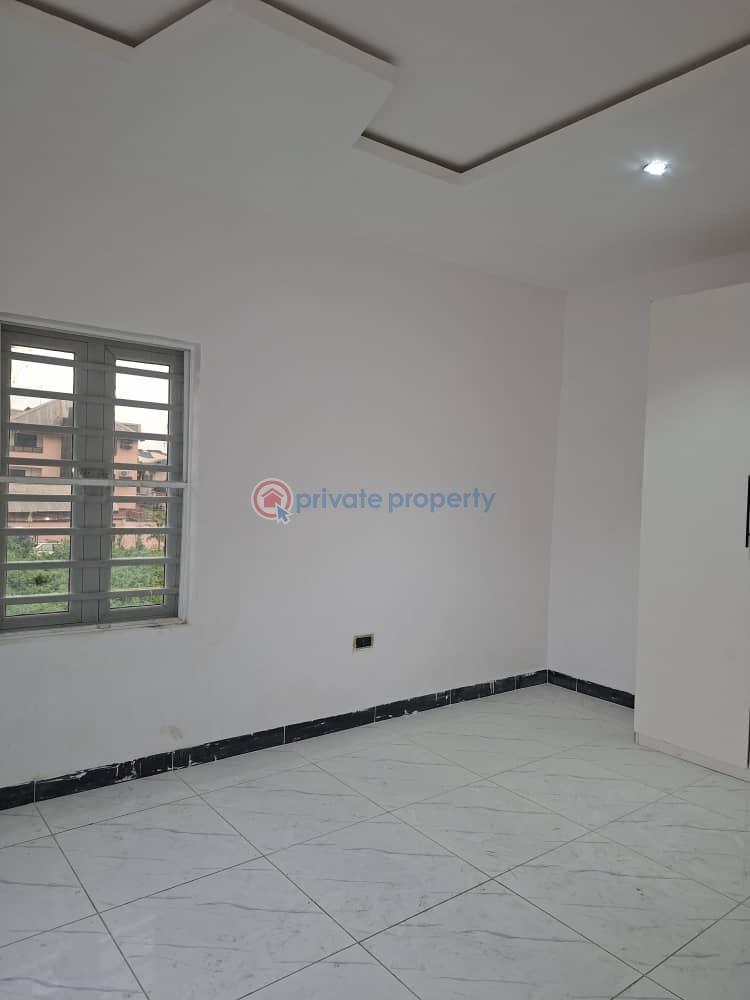 3 bedroom Self Contain For Rent Arowojobe Estate Mende Mende Maryland Lagos - 5