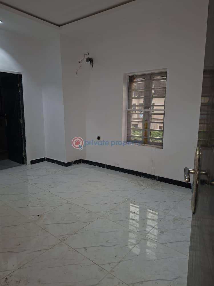 3 bedroom Self Contain For Rent Arowojobe Estate Mende Mende Maryland Lagos - 3