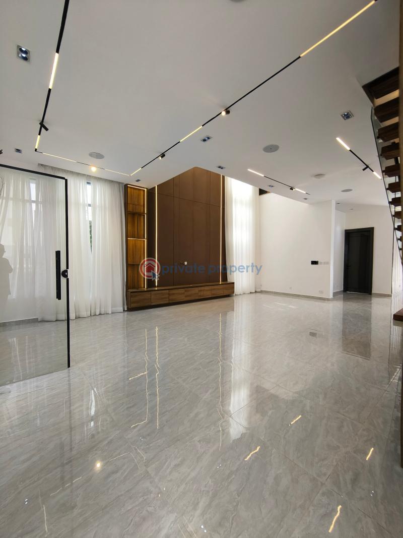 5 bedroom Duplex For Sale Spa Axis Jakande Lekki Lagos - 4