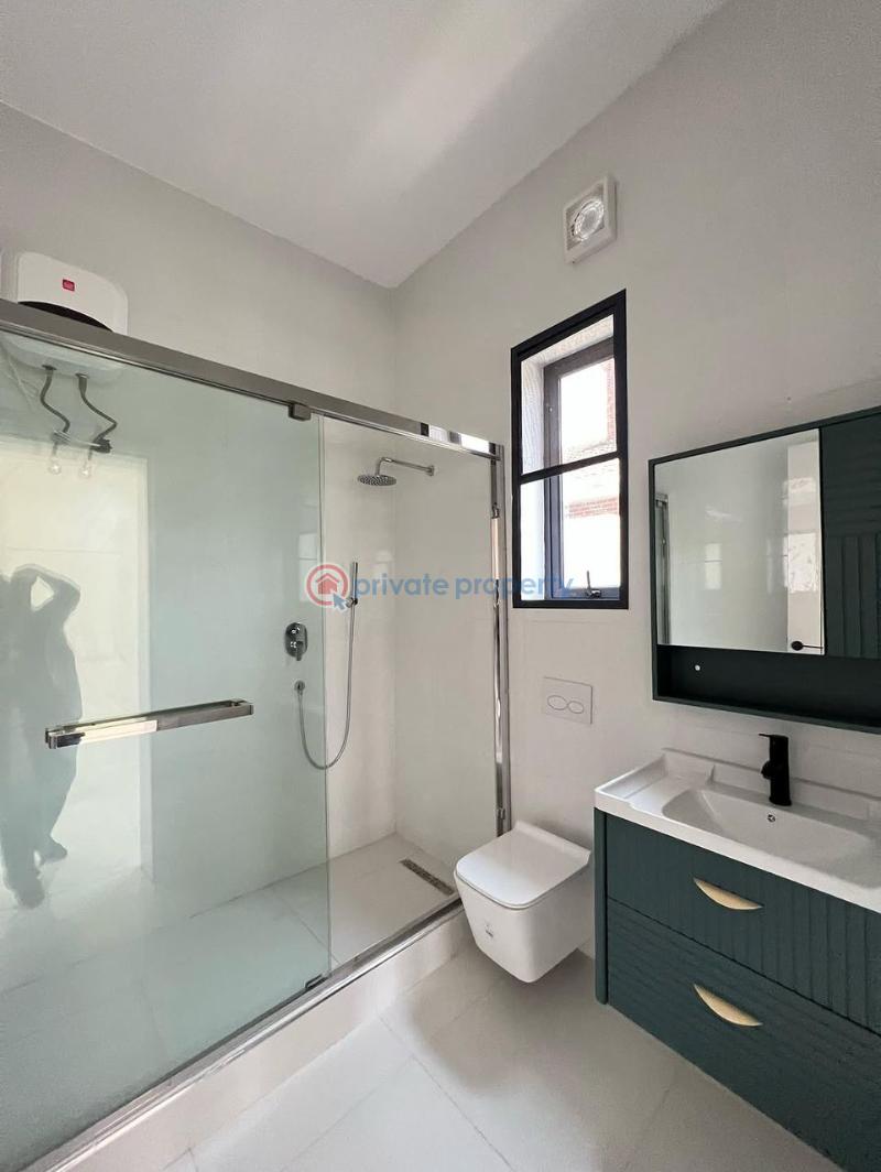 5 bedroom Detached Duplex For Sale Pinnock Beach Estate Lekki Phase 1 Lagos - 10
