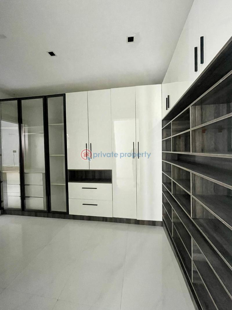 5 bedroom Detached Duplex For Sale Lekki Phase 1 Lagos - 9