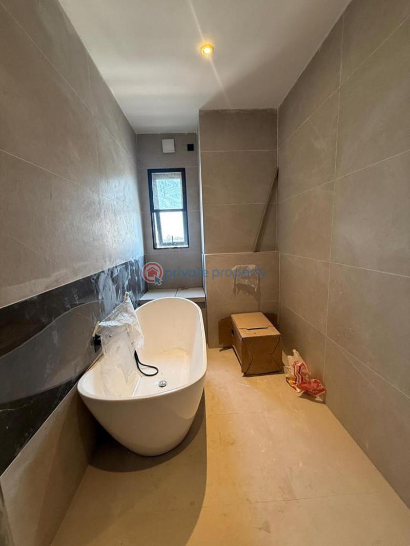 4 bedroom Maisonette For Sale Off Banana Island Road Mojisola Onikoyi Estate Lagos - 3