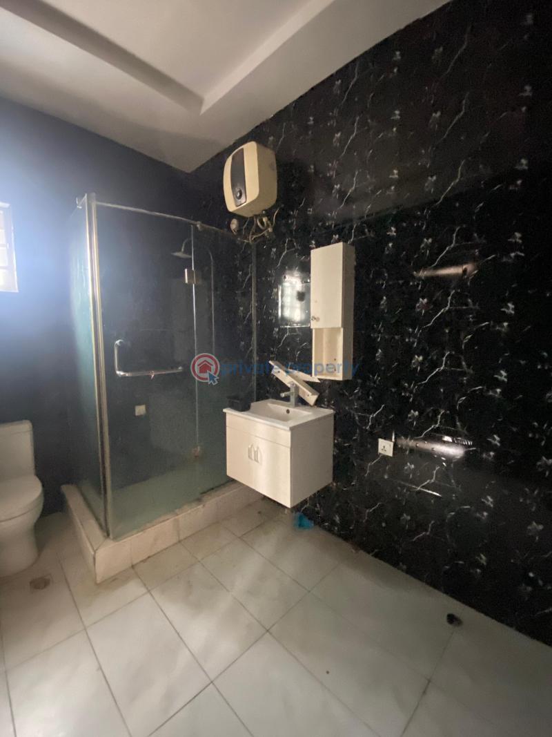 Beautiful master bedroom - 2 1 bedroom Shared Apartment For Rent Nice And Specious Estate Chevron Drive Lekki Lagos - 2