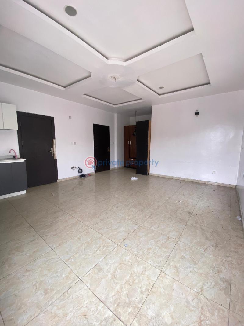 Beautiful master bedroom - 6 1 bedroom Shared Apartment For Rent Nice And Specious Estate Chevron Drive Lekki Lagos - 6