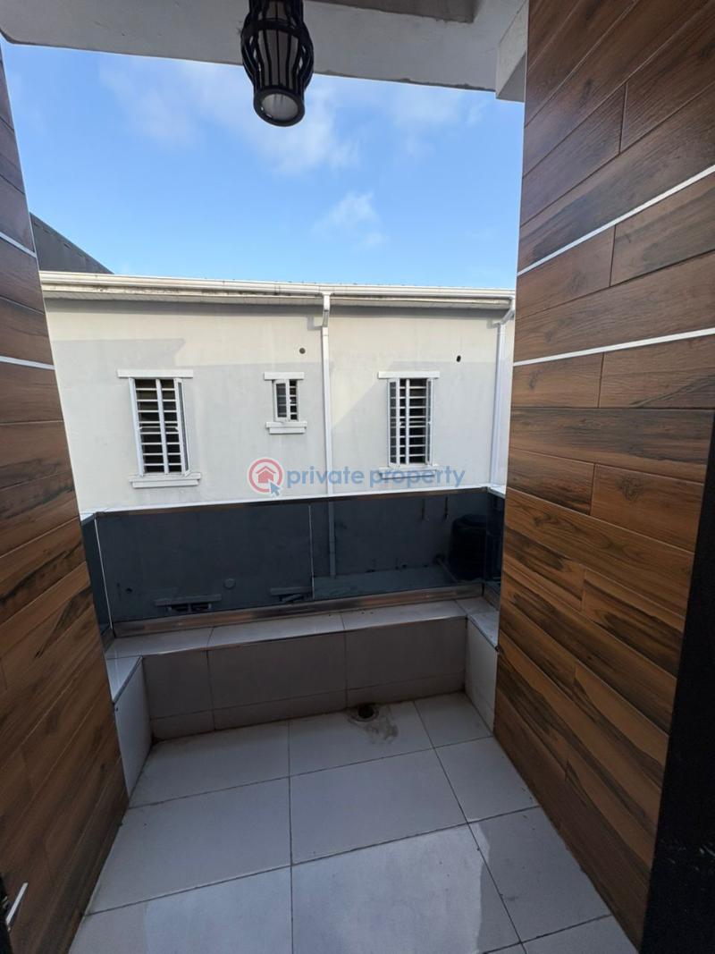 Beautiful master bedroom - 6 1 bedroom Shared Apartment For Rent Nice Estate Lekki Expressway Lagos - 6