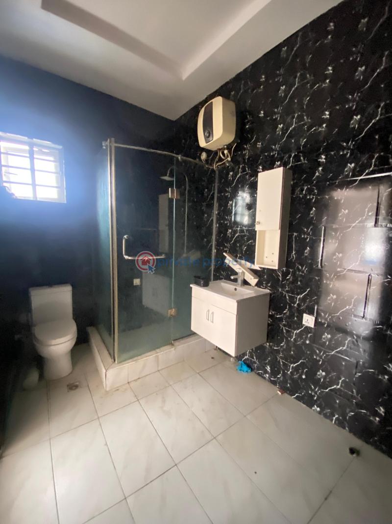 Beautiful master bedroom - 7 1 bedroom Shared Apartment For Rent Nice And Specious Estate Chevron Drive Lekki Lagos - 7