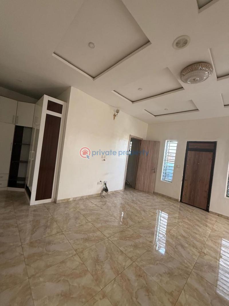 Beautiful master’s bedroom - 9 1 bedroom Shared Apartment For Rent Nice Neighborhood Agungi Lekki Lagos - 9