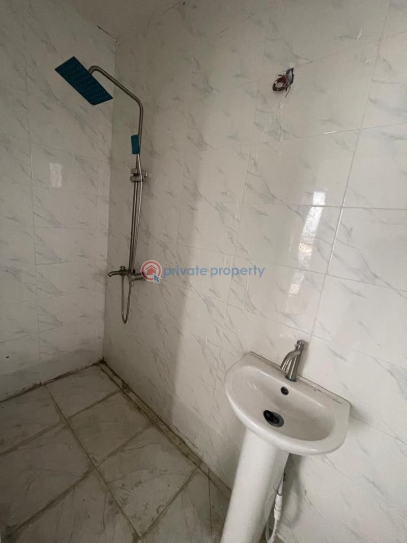 3 bedroom Block Of Flats For Sale Chevron Drive Lekki Lagos - 3