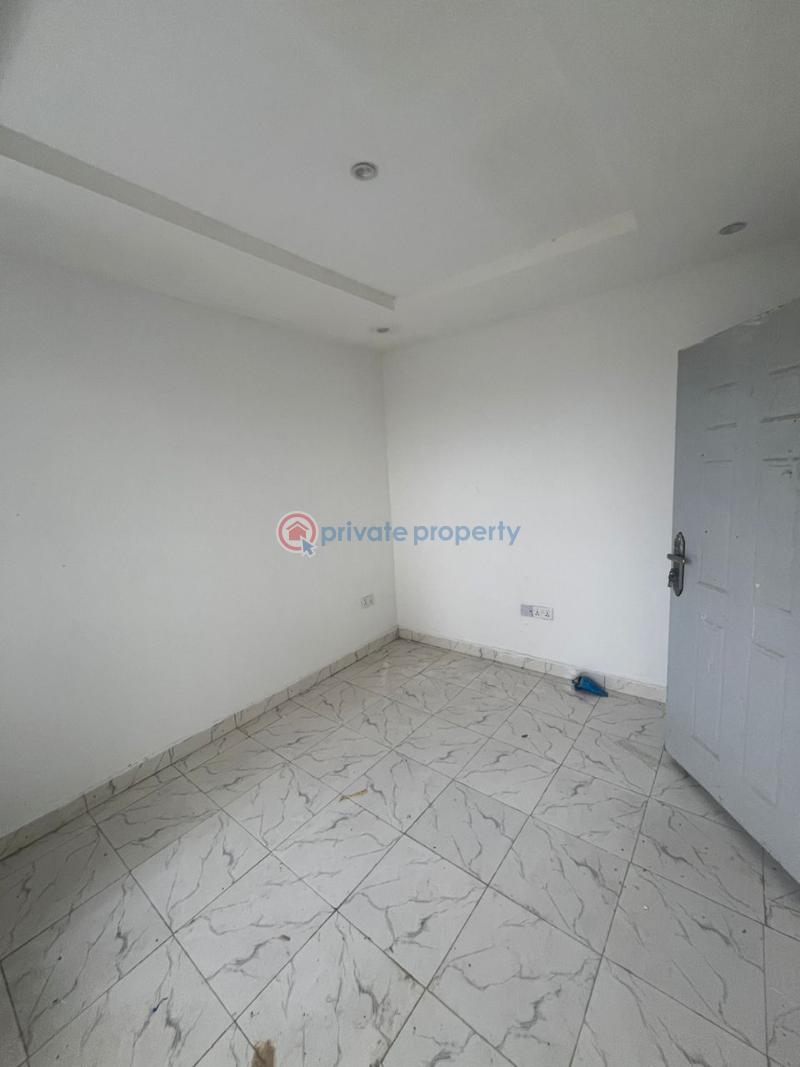 3 bedroom Block Of Flats For Sale Chevy Castle Inside Emperor Homes Chevron Drive Lekki Lagos - 2