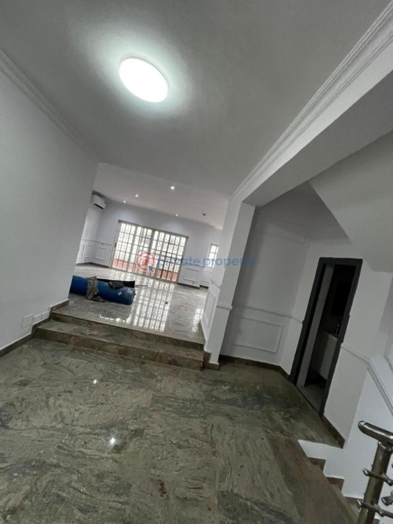 4 bedroom Terrace For Rent Secured Estate Ikoyi Lagos - 3