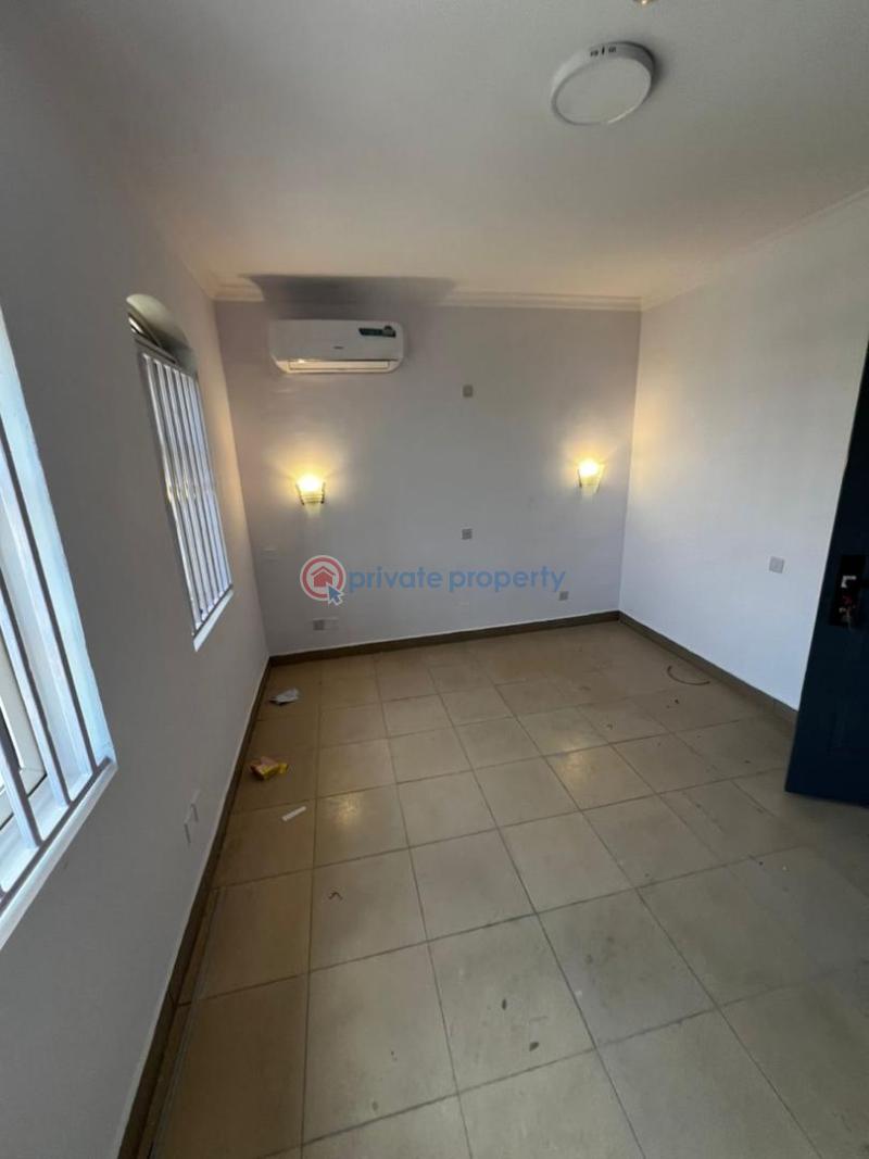 4 bedroom Terrace For Rent Secured Estate Ikoyi Lagos - 9