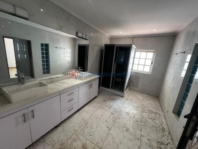 4 bedroom Terrace For Rent Secured Estate Ikoyi Lagos - 15