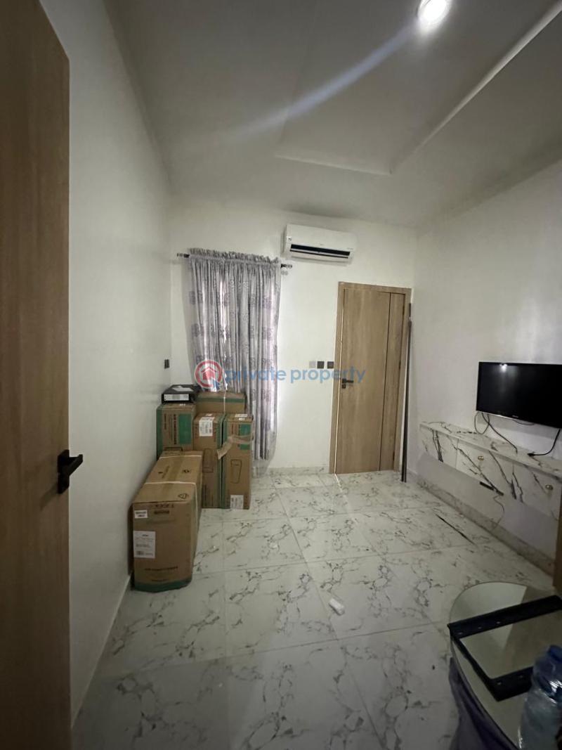 Beautiful semi  bedroom - 1 1 bedroom Shared Apartment For Rent Nice Estate In Orchid Along Lekki Expressway Lagos - 1