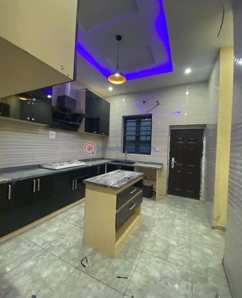 Beautiful semi master - 3 1 bedroom Shared Apartment For Rent Nice Estate In Orchid Along Lekki Expressway Lagos - 3