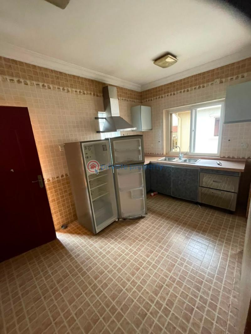 2 bedroom Block Of Flats For Rent Lekki Phase 1 Lagos - 10