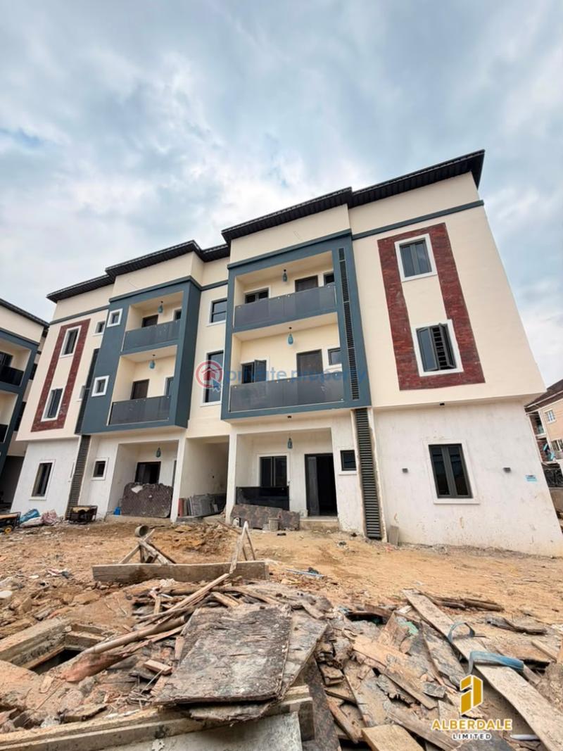 2 bedroom Flat & Apartment For Sale Surulere Lagos - 1