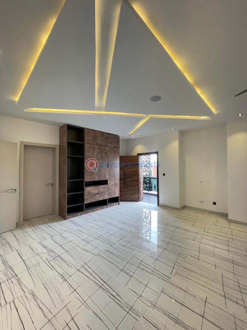 5 bedroom Detached Duplex For Sale Chevron Lagos Island  - 5