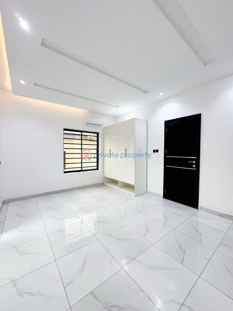 2 bedroom Block Of Flats For Sale Lekki Phase 1 Lagos - 2