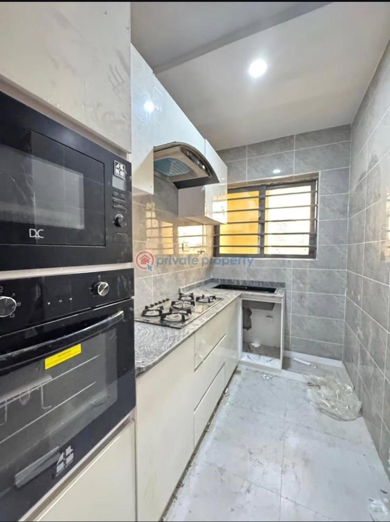 2 bedroom Block Of Flats For Sale Surulere Lagos - 4