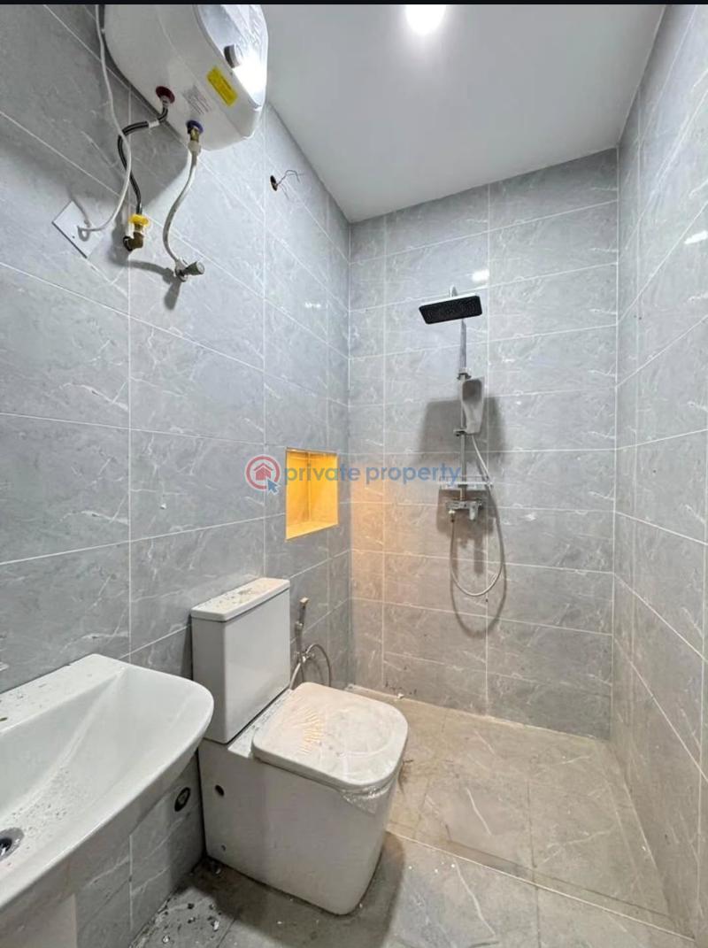 2 bedroom Block Of Flats For Sale Surulere Lagos - 5