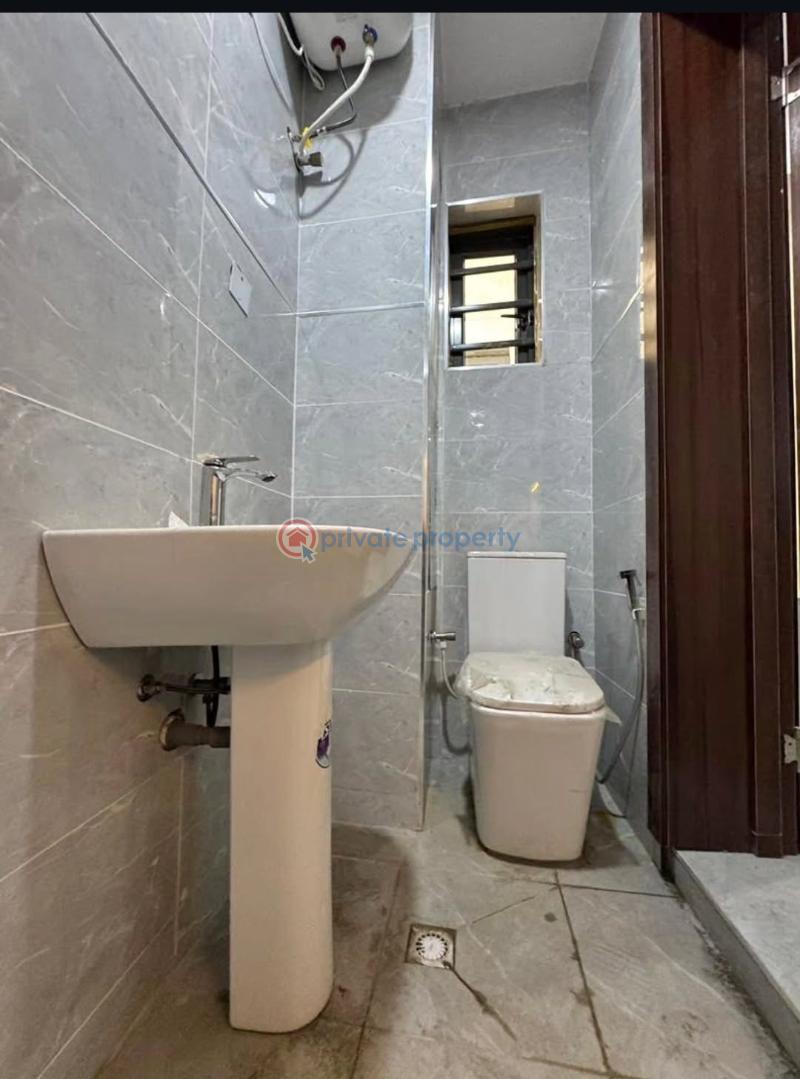 2 bedroom Block Of Flats For Sale Surulere Lagos - 8