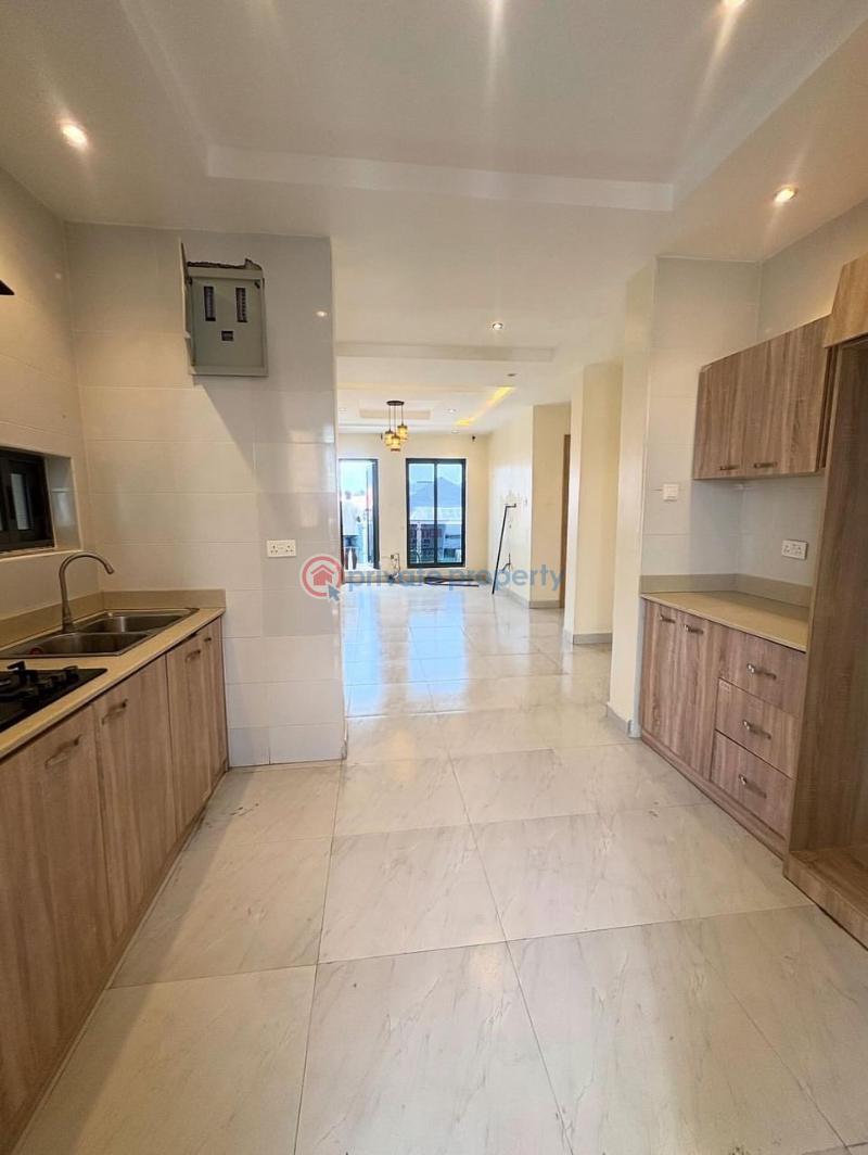 Beautifully built 2bedroom apartment with swimmingpool and gym - 3 2 bedroom Block Of Flats For Rent Ikate Elegushi Lekki Lagos - 3