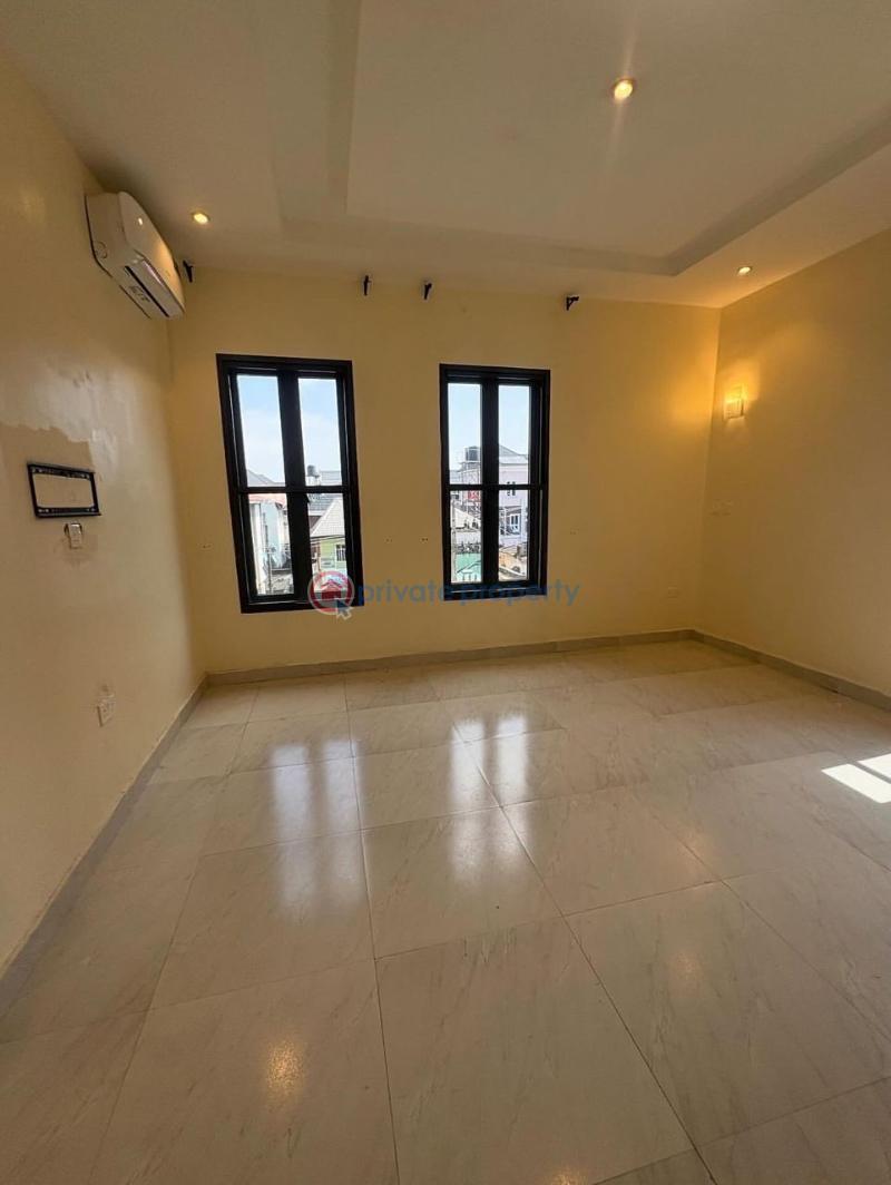 Beautifully built 2bedroom apartment with swimmingpool and gym - 6 2 bedroom Block Of Flats For Rent Ikate Elegushi Lekki Lagos - 6