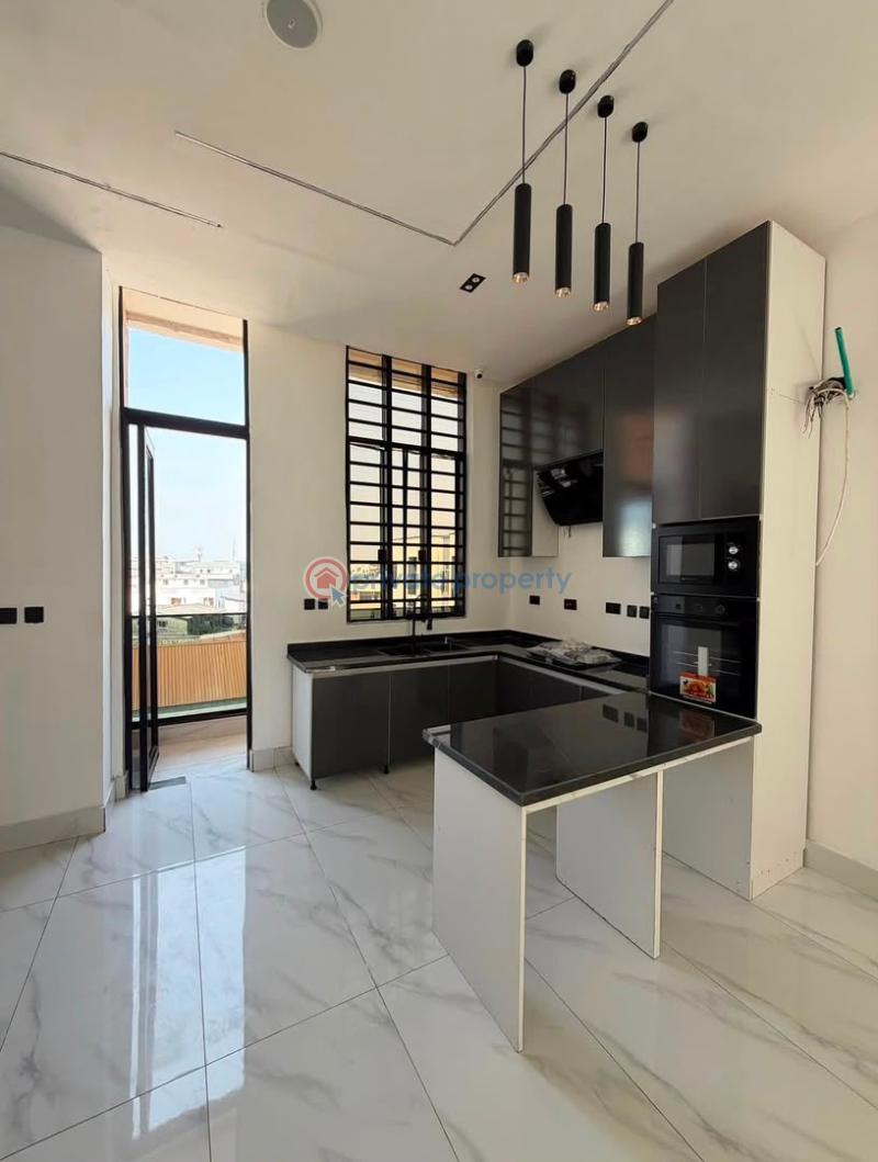 2 bedroom Block Of Flats For Sale Chevron Drive Lekki Lagos - 1