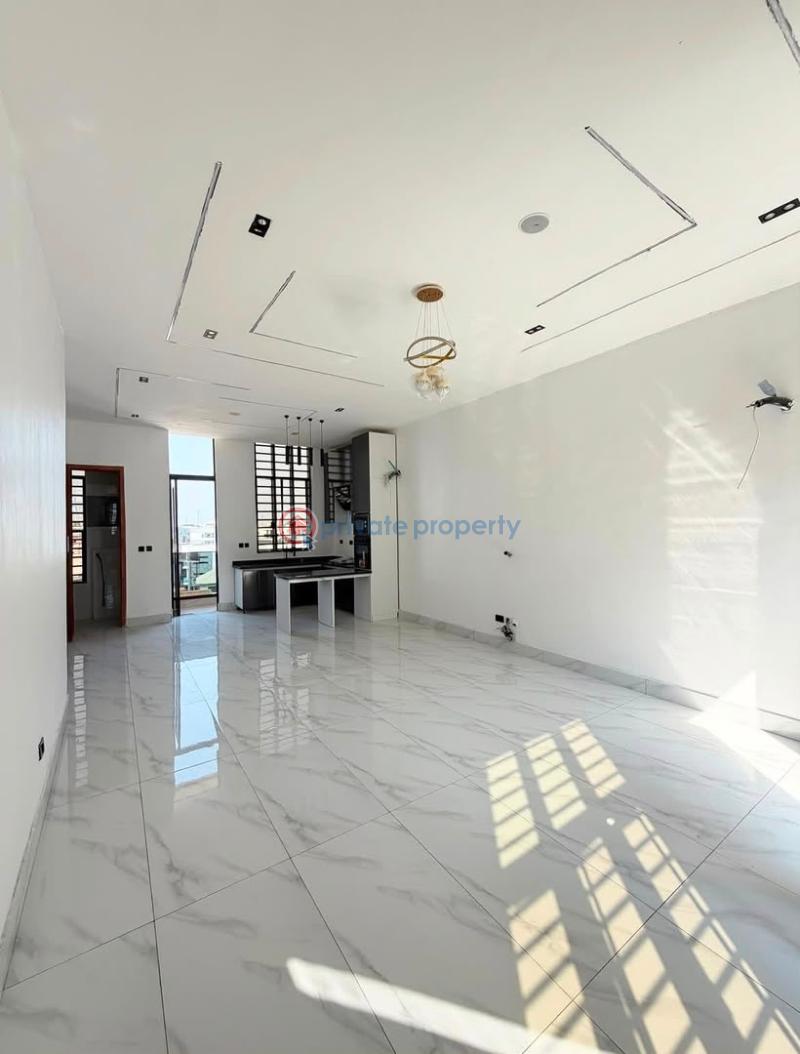 2 bedroom Block Of Flats For Sale Chevron Drive Lekki Lagos - 2