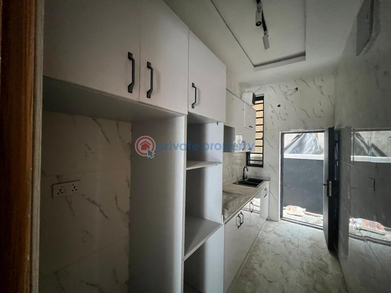 Beautifully built 3 bedrooms  terrace for sale - 7 3 bedroom Terrace For Sale Ikota Lekki Lagos - 7