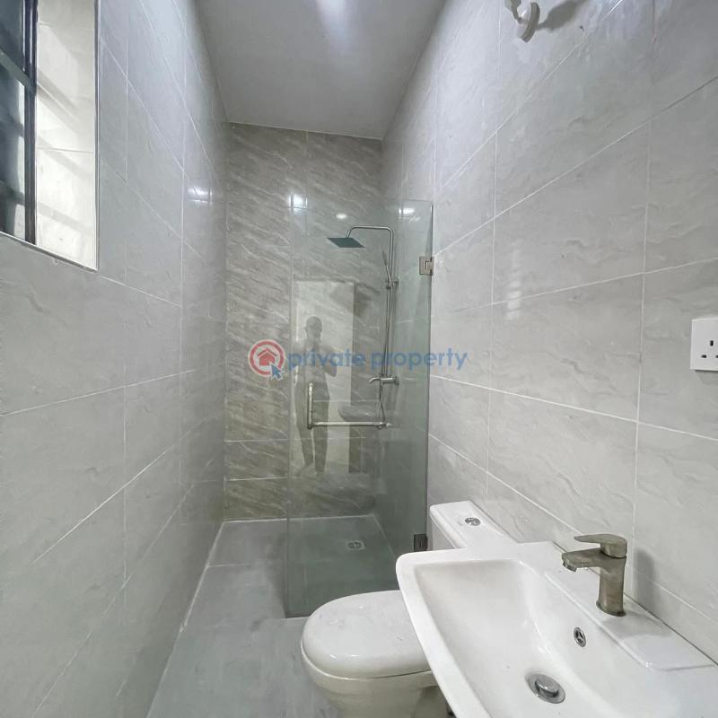 3 bedroom Flat & Apartment For Sale Yaba Lagos - 6