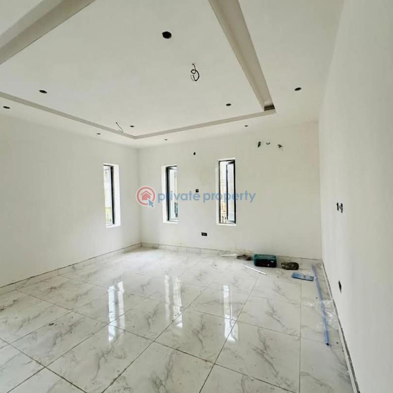 3 bedroom Flat & Apartment For Sale Gbagada Lagos - 3