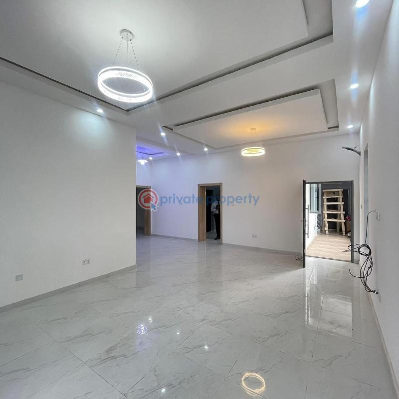 3 bedroom Flat & Apartment For Sale Yaba Lagos - 3