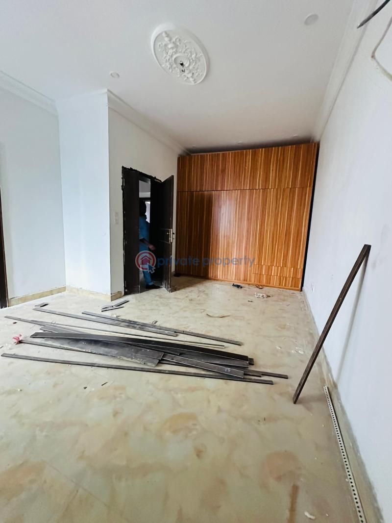 4 bedroom Terraced Duplex For Sale Yaba Lagos - 6