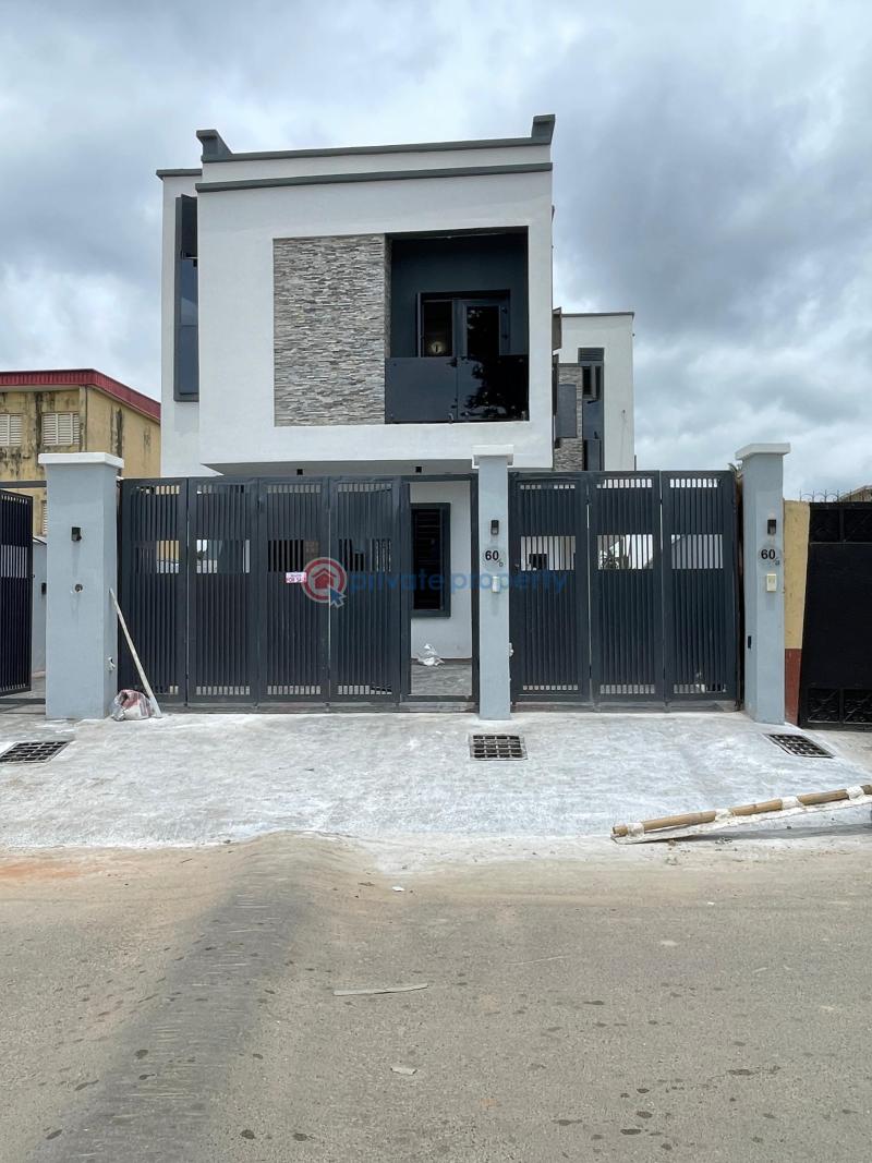 4 bedroom Detached Duplex For Sale Surulere Lagos - 0