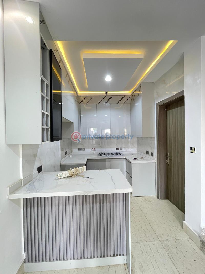 4 bedroom Detached Duplex For Sale Surulere Lagos - 2