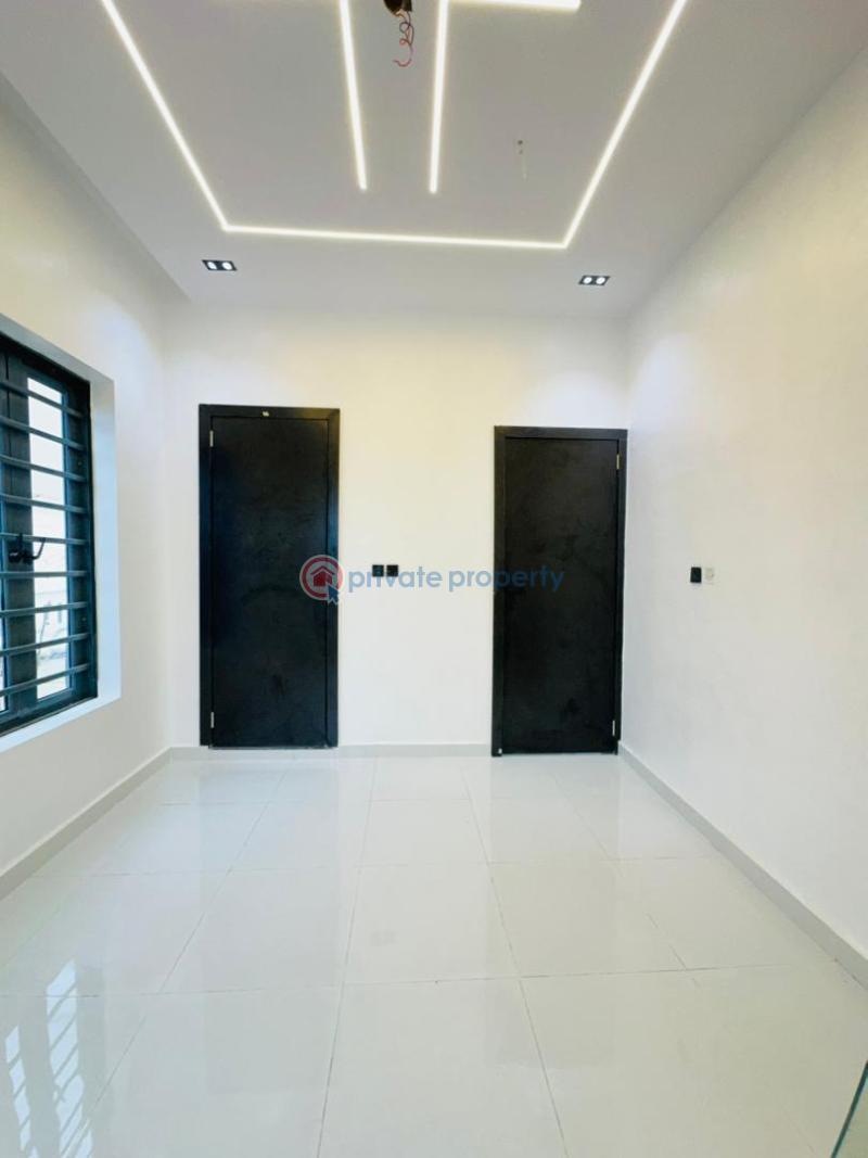 Beautifully built 4bedroom detached duplex with bq - 10 4 bedroom Detached Duplex For Sale Ajah Lagos - 10