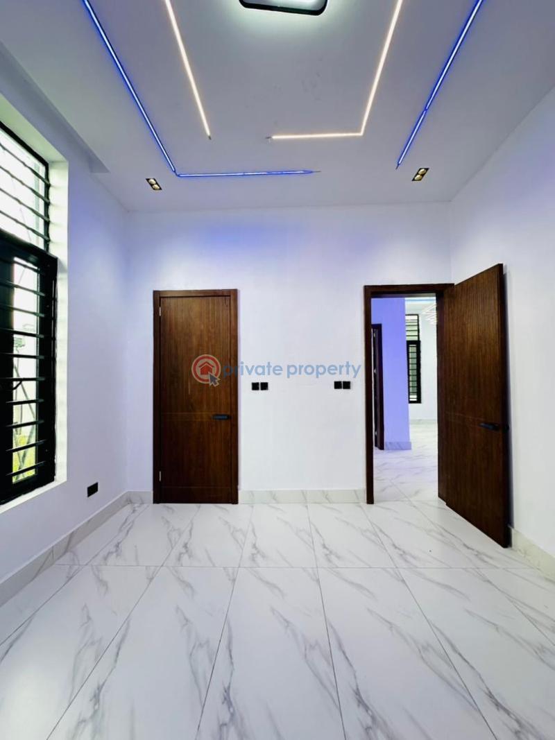 Beautifully built 4bedroom detached duplex with bq and swimmingpool - 15 4 bedroom Detached Duplex For Sale Ajah Lagos - 15