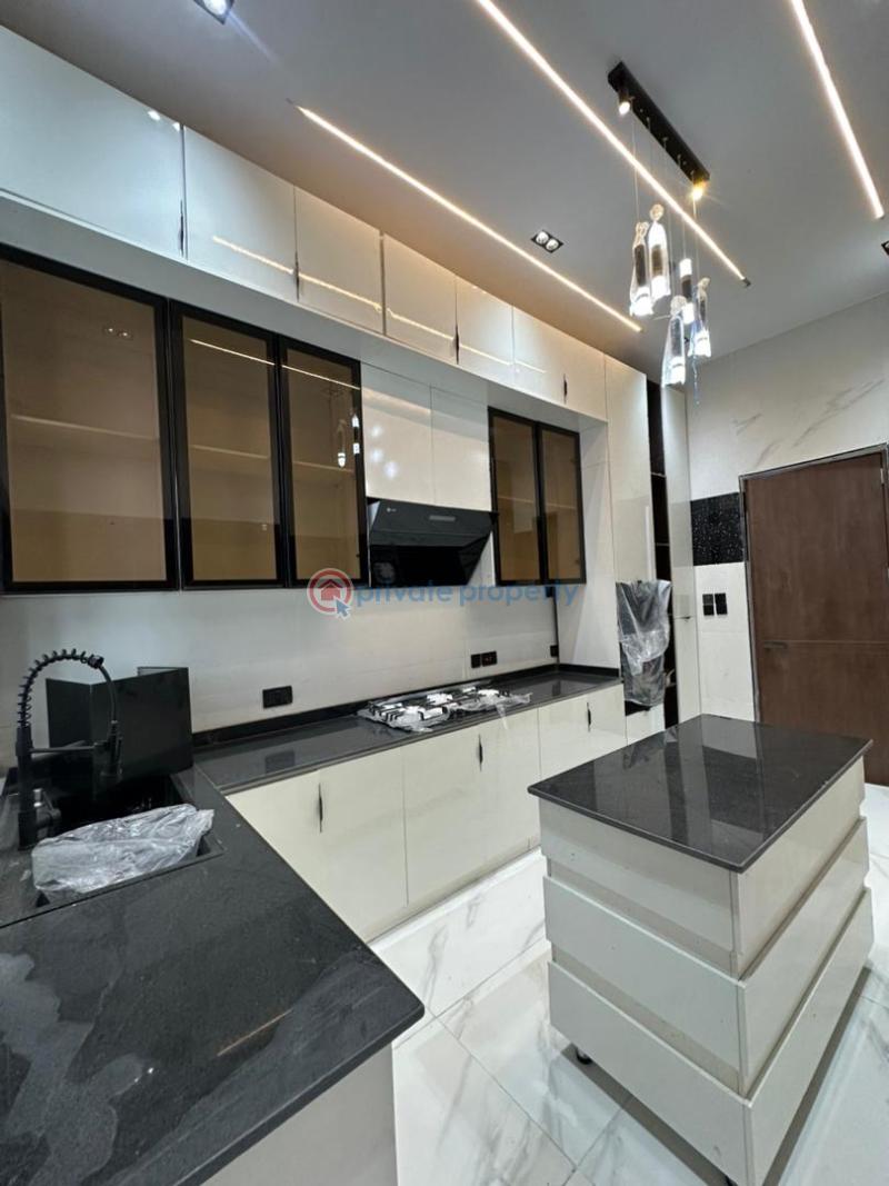 Beautifully built 4bedroom detached duplex with bq and swimmingpool - 4 4 bedroom Detached Duplex For Sale Ajah Lagos - 4