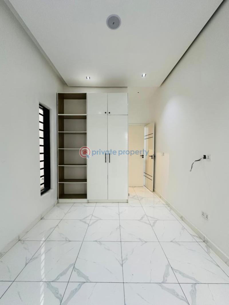 5 bedroom Detached Duplex For Sale Chevron Drive Lekki Lagos - 10