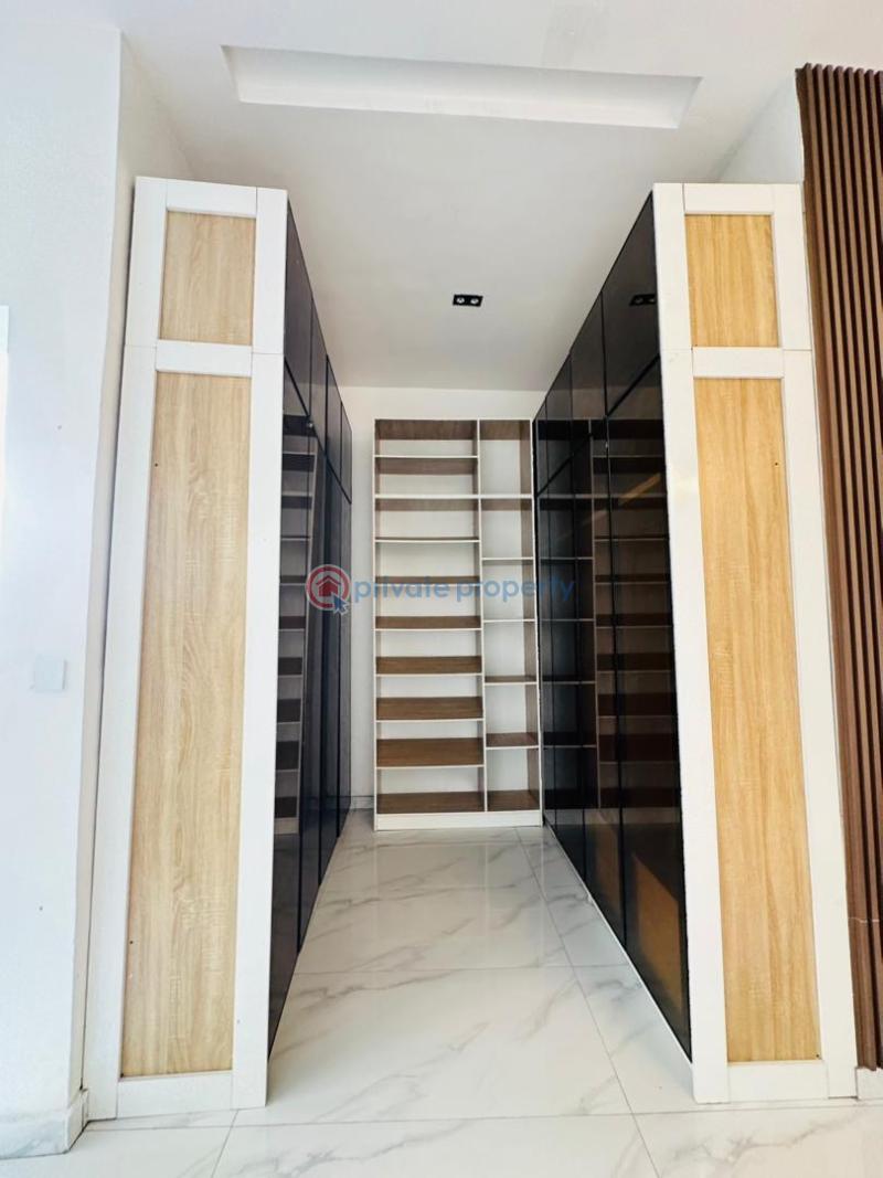 5 bedroom Detached Duplex For Sale Chevron Drive Lekki Lagos - 7