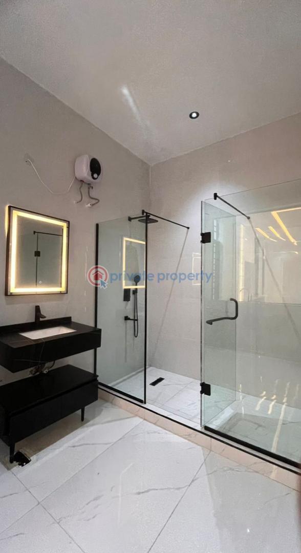 5 bedroom Detached Duplex For Sale Chevron Toll Gate Lekki Lagos - 19