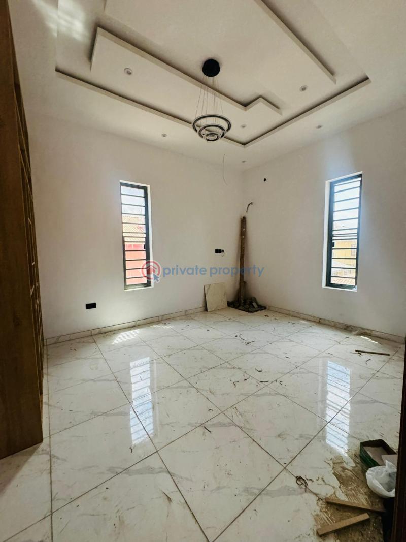 Beautifully built 5 bedroom fully detached duplex with a room bq and rooftop terrace - 9 5 bedroom Detached Duplex For Sale Magodo GRA Phase 1 Ojodu Lagos - 9
