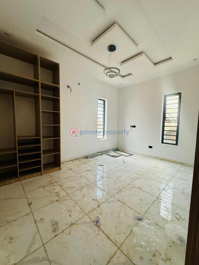 5 bedroom Detached Duplex For Sale Magodo GRA Phase 1 Ojodu Lagos - 0