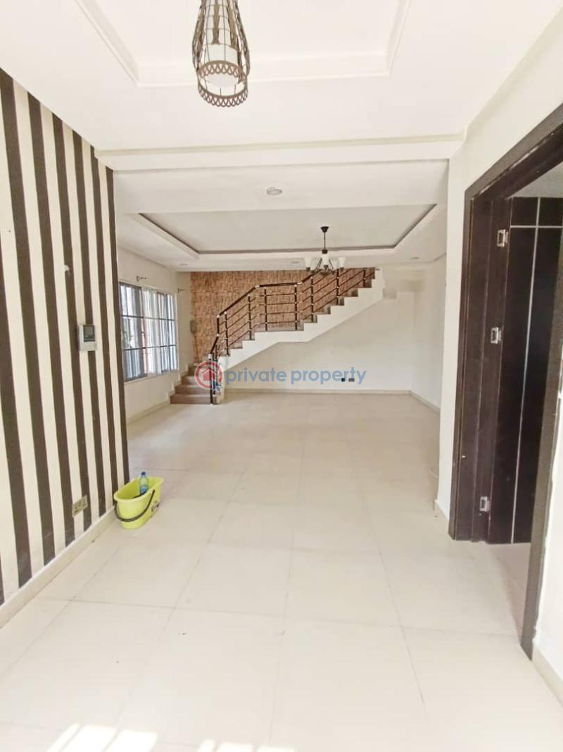Beautifully built 5-bedroom terrace duplex with a-room bq - 4 5 bedroom Terraced Duplex For Sale Ikate Elegushi Lekki Lagos - 4