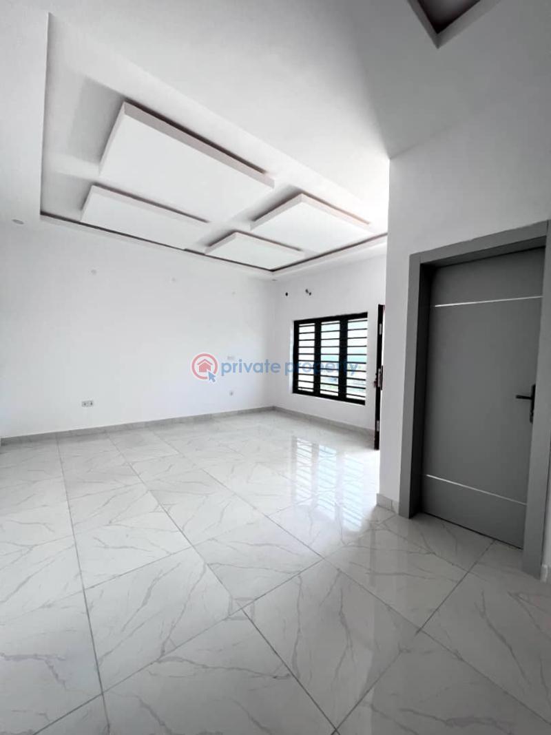 Beautifully built 6 bdrm duplex in a good area - 7 6 bedroom Detached Duplex For Sale Lekki Expressway Lagos - 7