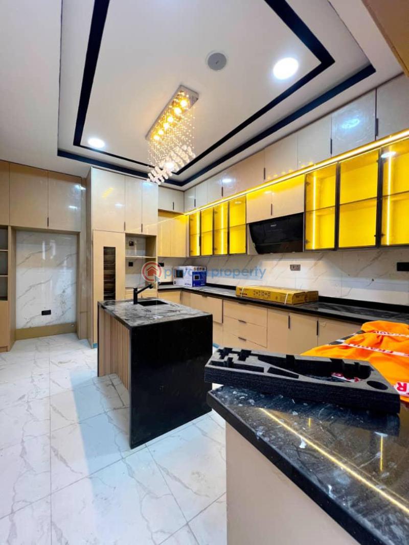 6 bedroom Duplex For Sale Chevron Drive Lekki Lagos - 2