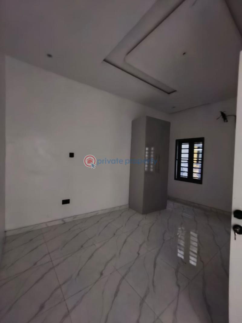 3 bedroom Flat & Apartment For Rent Lekki Phase 1 Lagos - 0